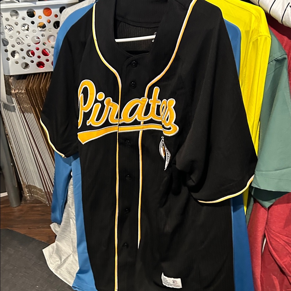 Men’s dynasty, pirate jersey baseball Black and Yellow